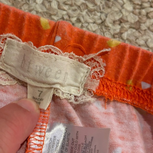 Girls’ 5/6 Halloween Knit Sweater with Candy Corn Leggings - Picture 6 of 7